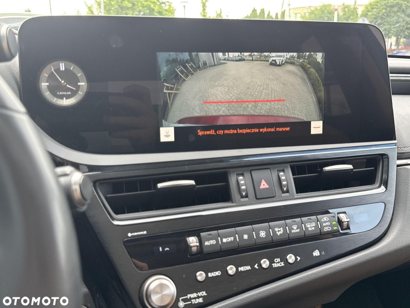 Lexus ES - 18