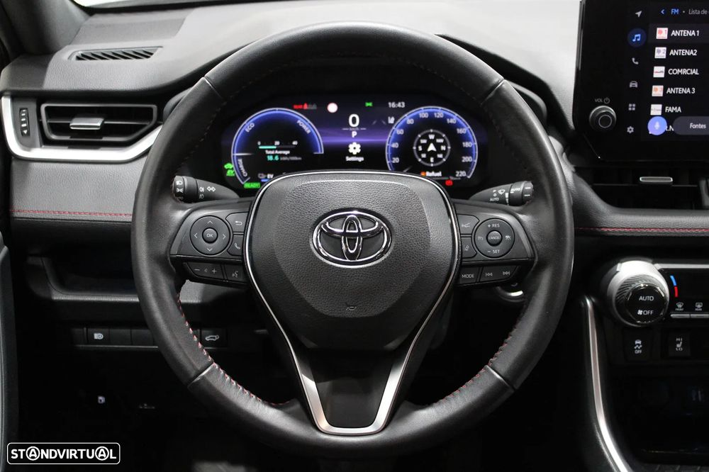 Toyota RAV4 - 8