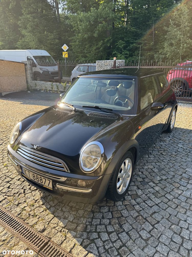 MINI Cooper Sidewalk - 1
