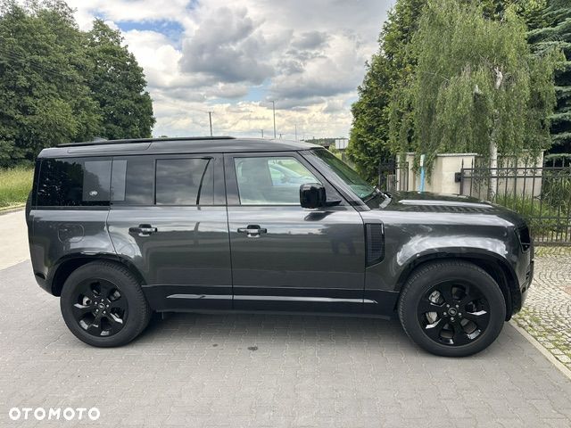 Land Rover Defender 2022 photo 2