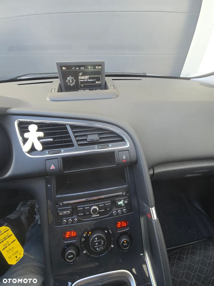 Peugeot 3008 HDi 115 Allure - 7