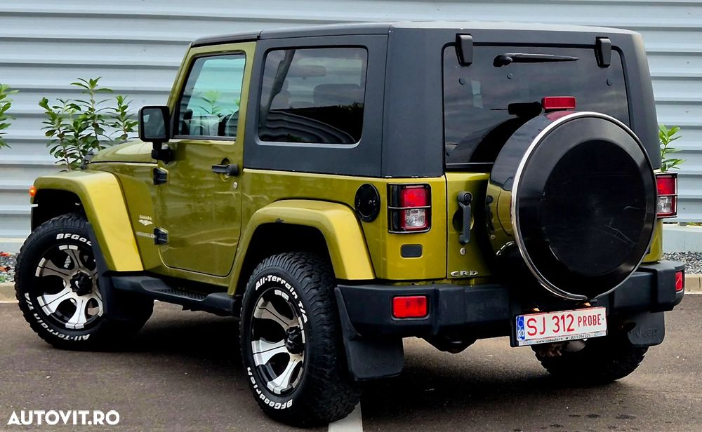 Jeep Wrangler - 12