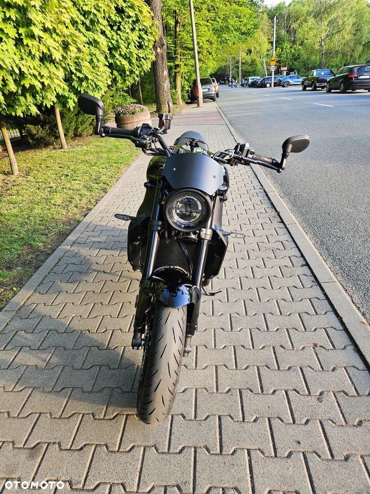 Yamaha XSR - 3