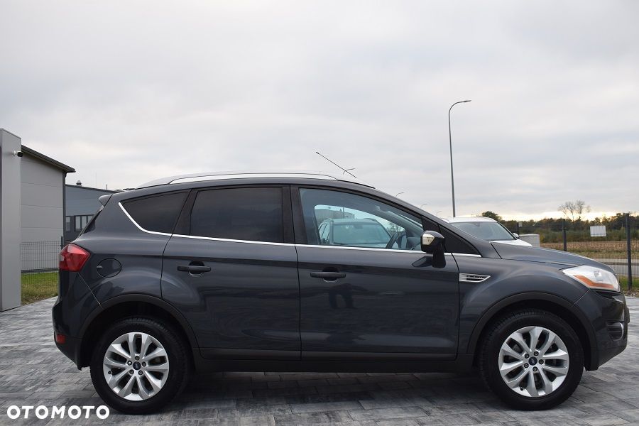 Ford Kuga 2.0 TDCi 2x4 Titanium - 25
