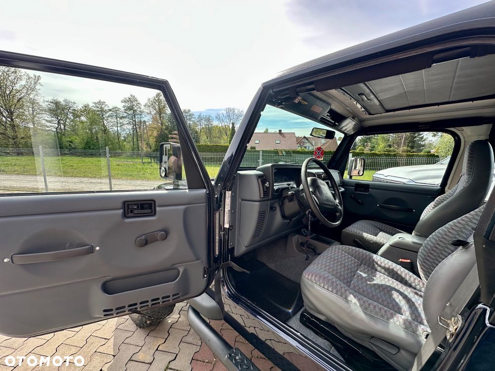 Jeep Wrangler 4.0 Sport - 6