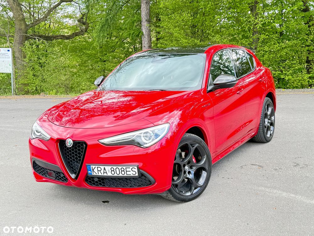 Alfa Romeo Stelvio 2.0 Turbo 16V AT8-Q4 Veloce Ti - 1