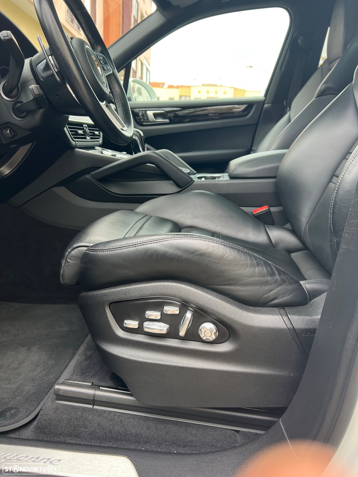 Porsche Cayenne E-Hybrid - 11