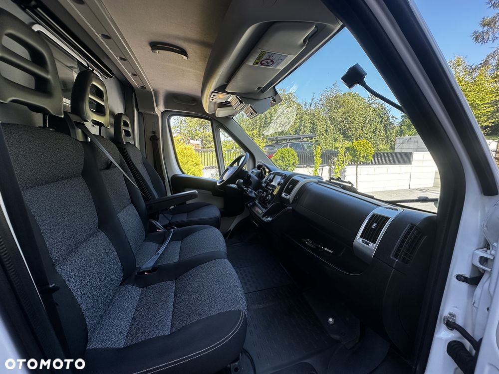 Fiat DUCATO L3H2 2.3 150KM 2015  bez Adblue AMBULANCE 5 miejsc - 19