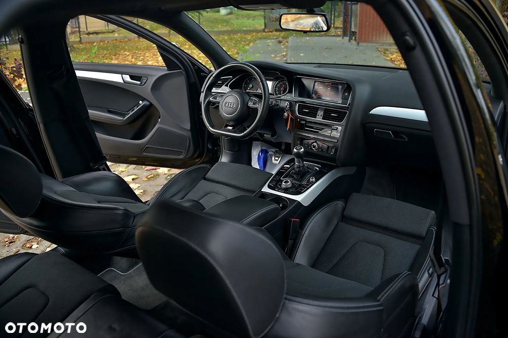 Audi A4 Avant 2.0 TDI DPF S line Sportpaket - 33