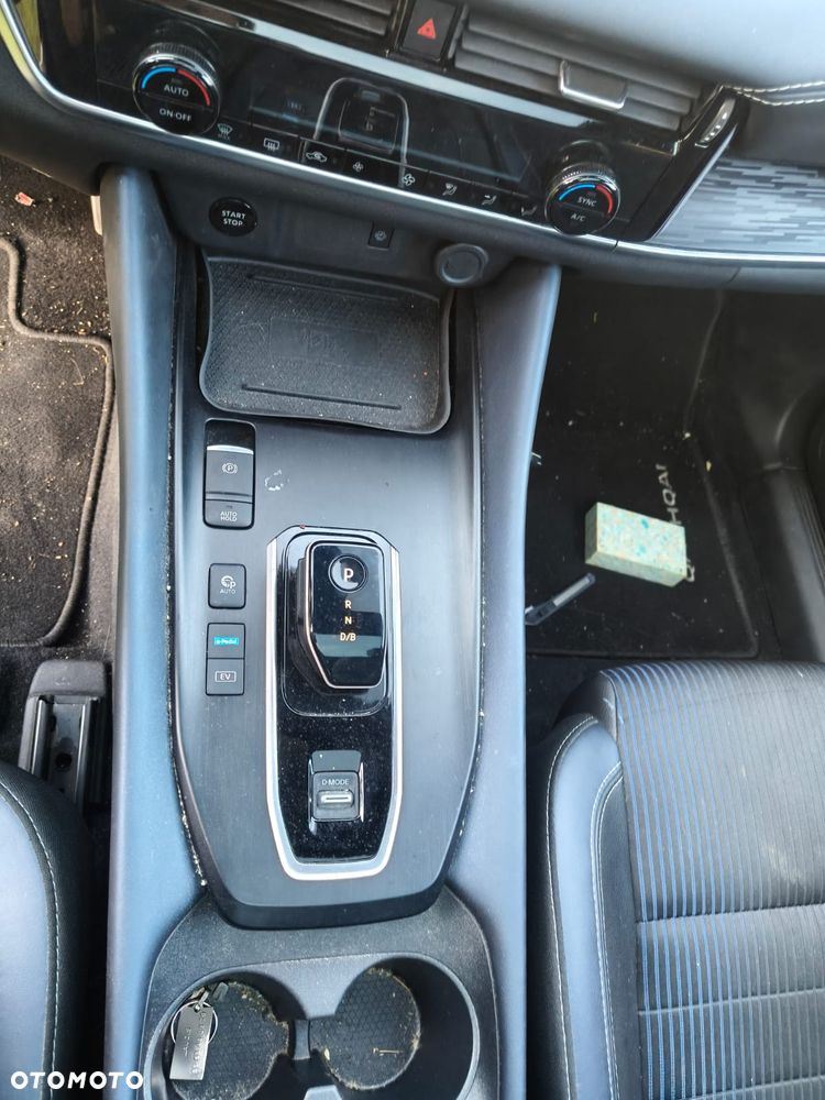Nissan Qashqai - 16