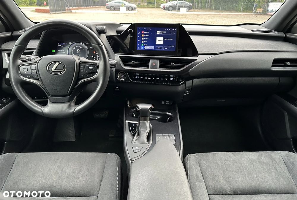 Lexus UX 250h GPF Business 2WD - 13