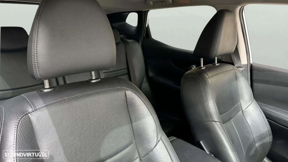 Nissan Qashqai 1.6 dCi Tekna Premium +Xtronic - 16