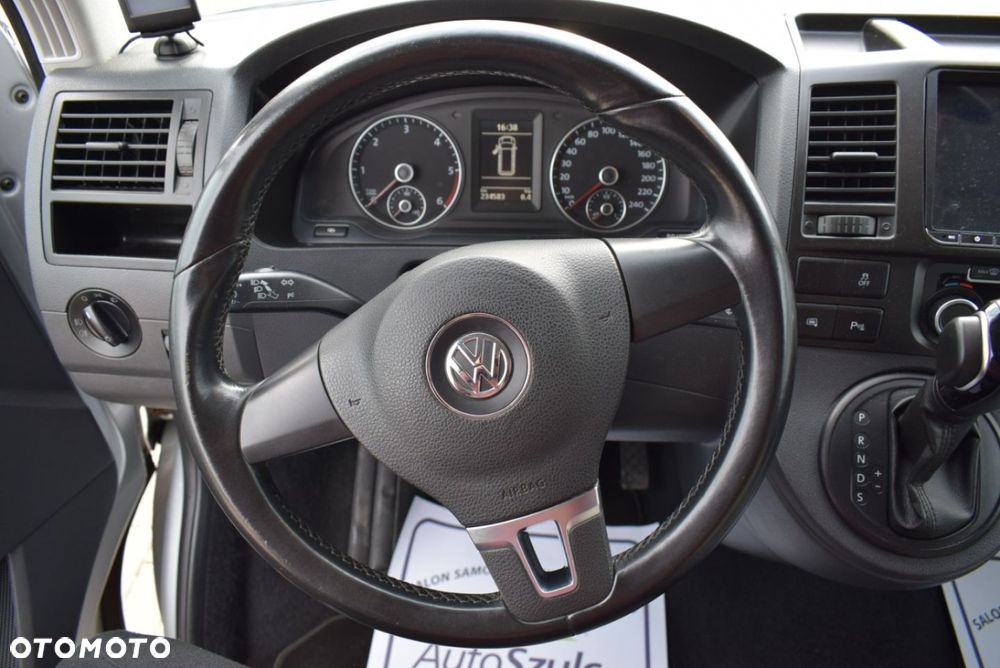 Volkswagen Caravelle - 23