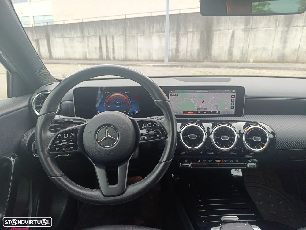Mercedes-Benz A 180 d 7G-DCT - 11