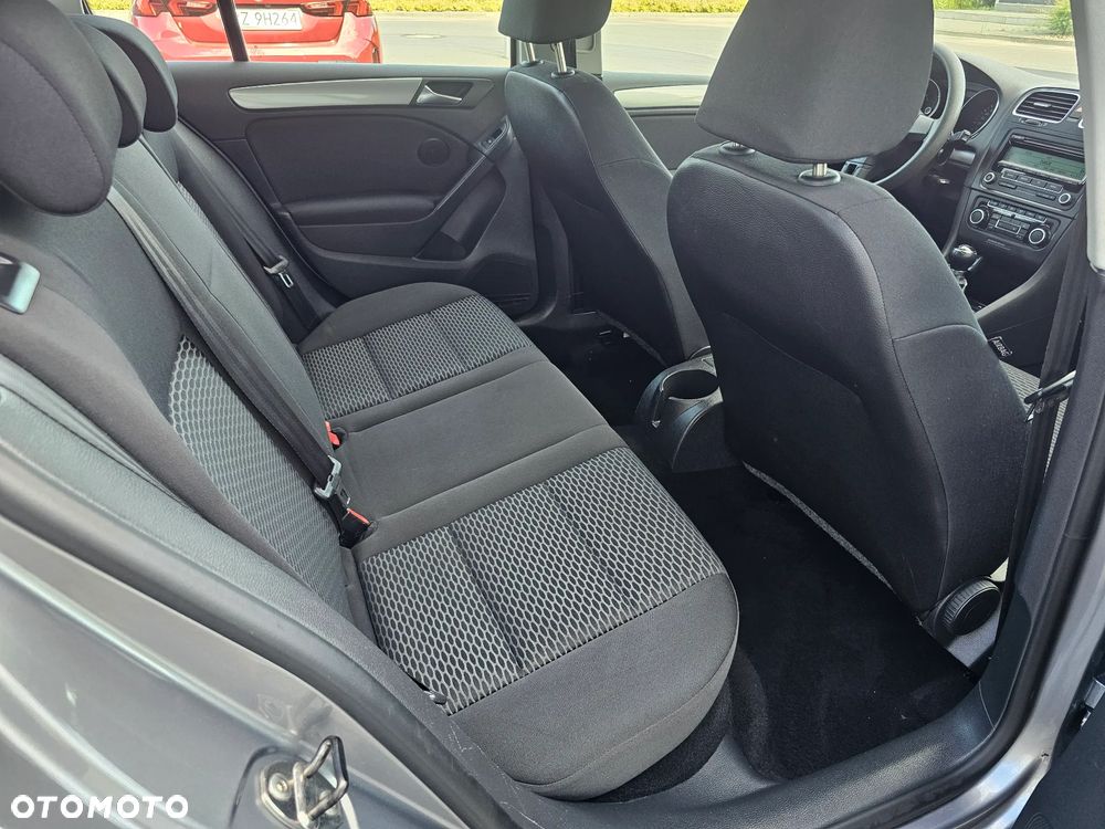Volkswagen Golf 2.0 TDI DPF Comfortline - 17