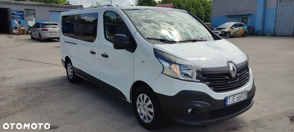 Renault Trafic - 1