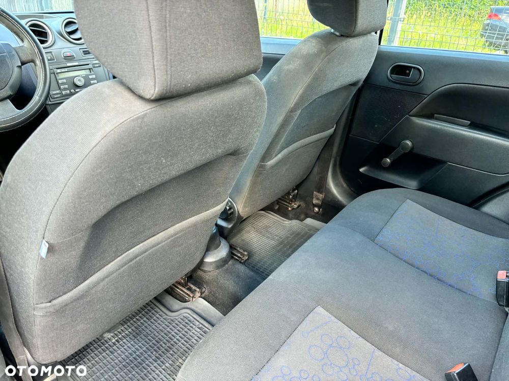 Ford Fiesta 1.3 - 7
