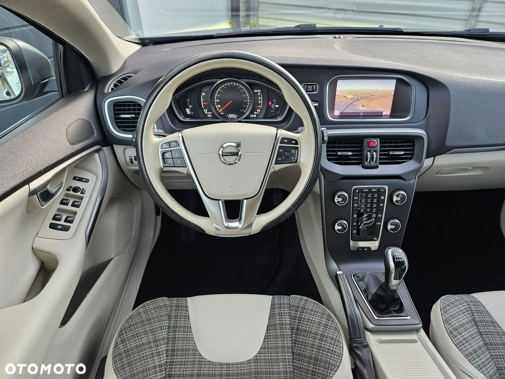 Volvo V40 D2 Drive-E SCR Dynamic Edition - 8