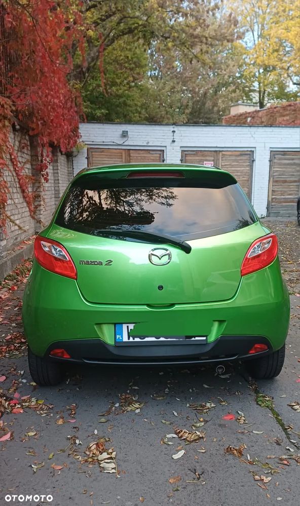 Mazda 2 - 3