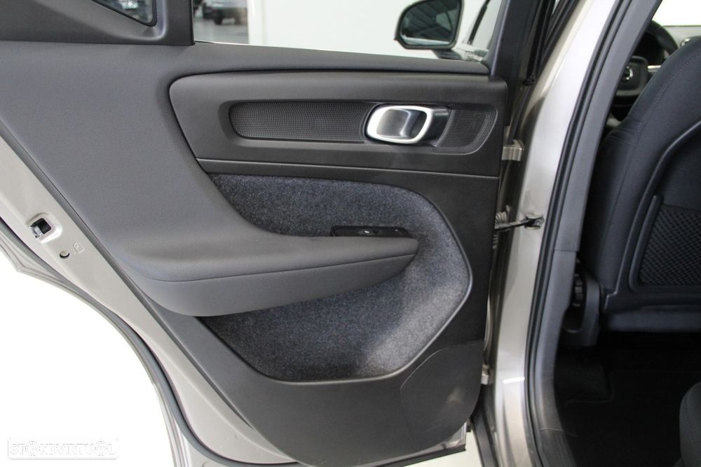 Volvo XC 40 1.5 T5 PHEV Momentum - 25