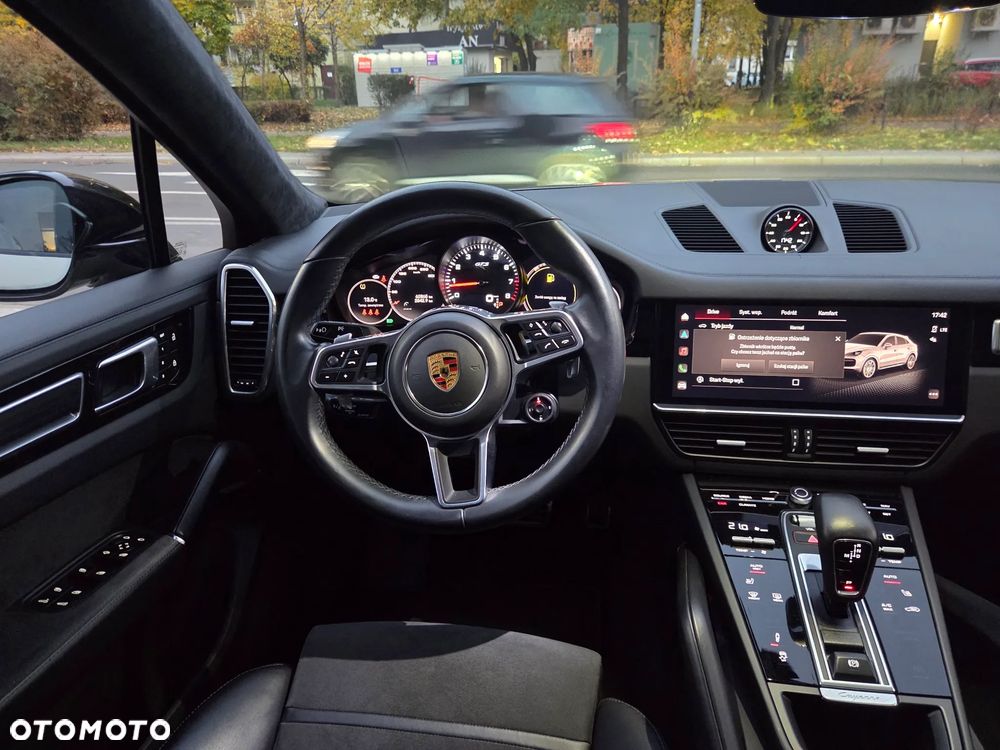 Porsche Cayenne GTS - 24