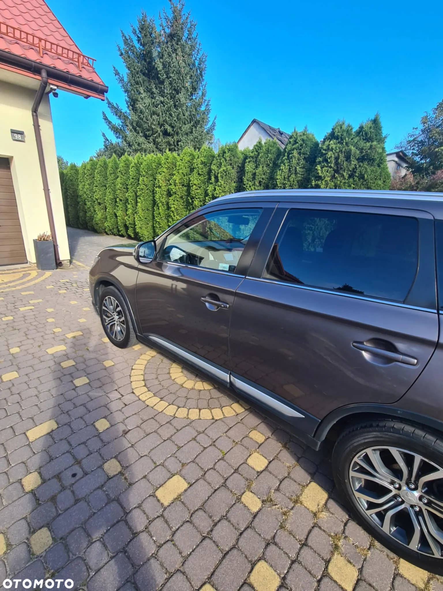 Mitsubishi Outlander 2.0 Intense + Navi 4WD CVT - 12