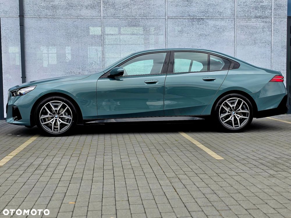 BMW Seria 5 520d mHEV M Sport - 3