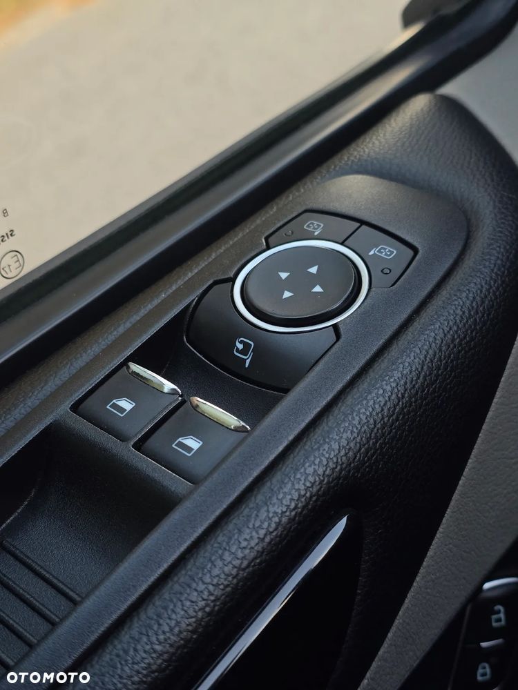 Ford Tourneo Custom 2.0 EcoBlue L2 Titanium X SelectShift - 32