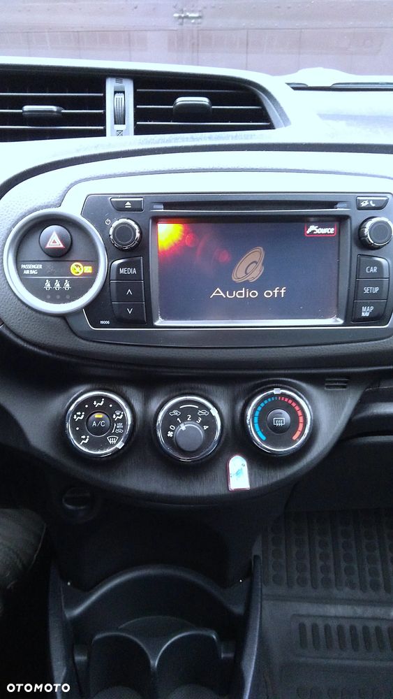 Toyota Yaris 1.33 Sol - 13