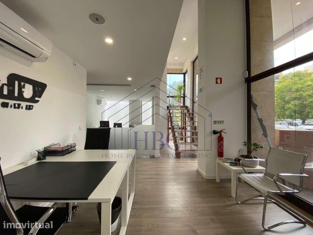 Espaço Comercial de Excelência | Ideal para Investimento ou Utiliza... - Grande imagem: 2/23