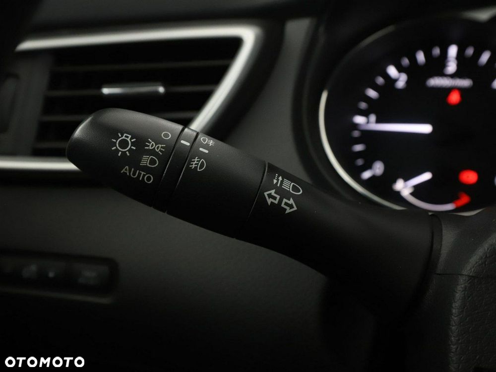 Nissan X-Trail 1.6 DCi Xtronic N-Connecta - 33