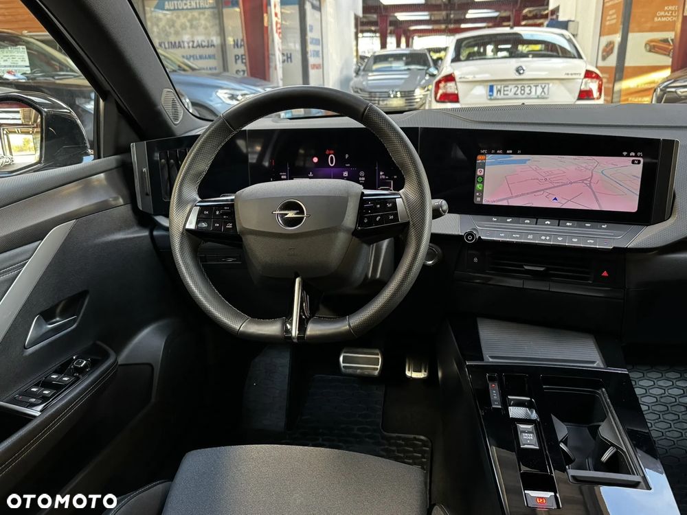 Opel Astra 1.2 T GS Line S&S - 15