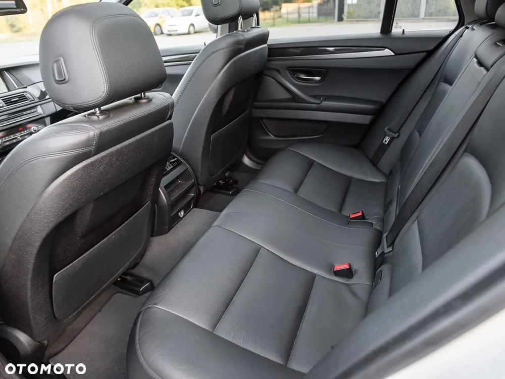BMW Seria 5 - 25