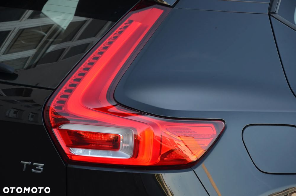 Volvo XC 40 T3 Momentum - 16
