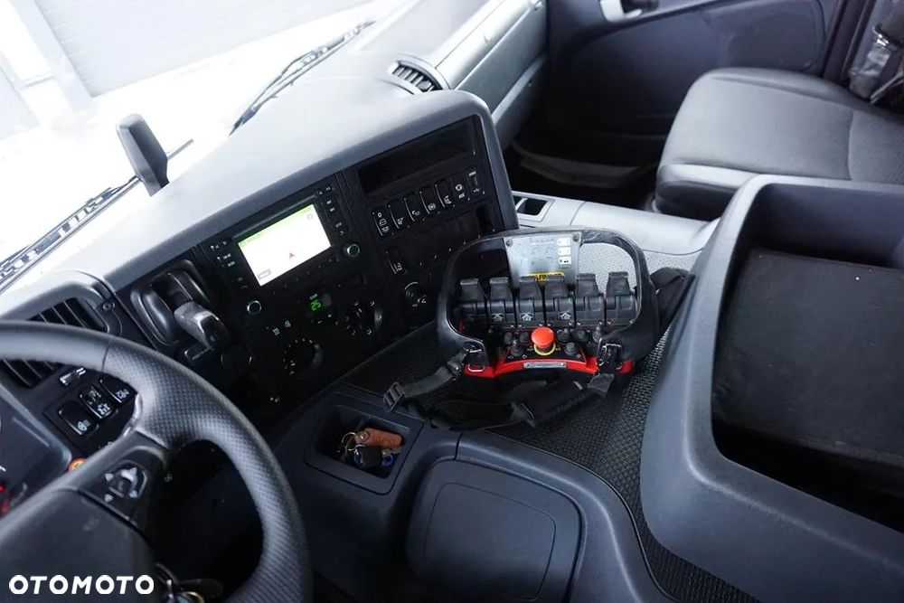 Scania / P 250 / ACC / SKRZYNIOWY + HDS + WINDA / PALFINGER PK 12 002 - EH B / WYSIĘG 10 M - 9