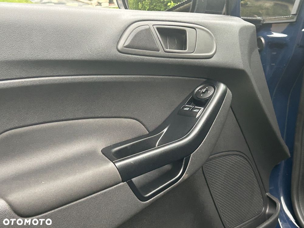 Ford Fiesta - 33