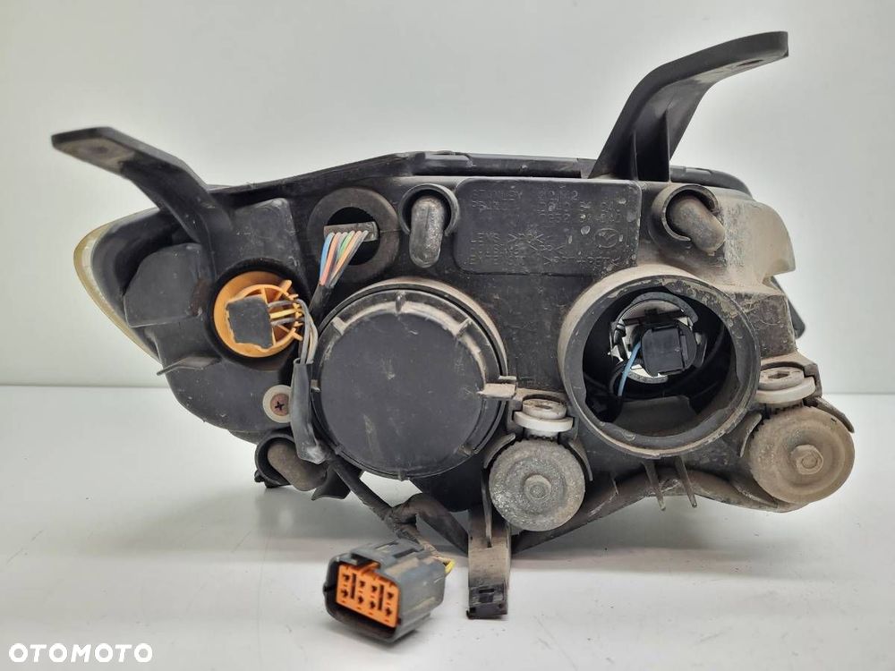 REFLEKTOR LEWY LAMPA LEWA MAZDA 2 DY 6M71-13W030-AE EUROPA SOCZEWKA - 6