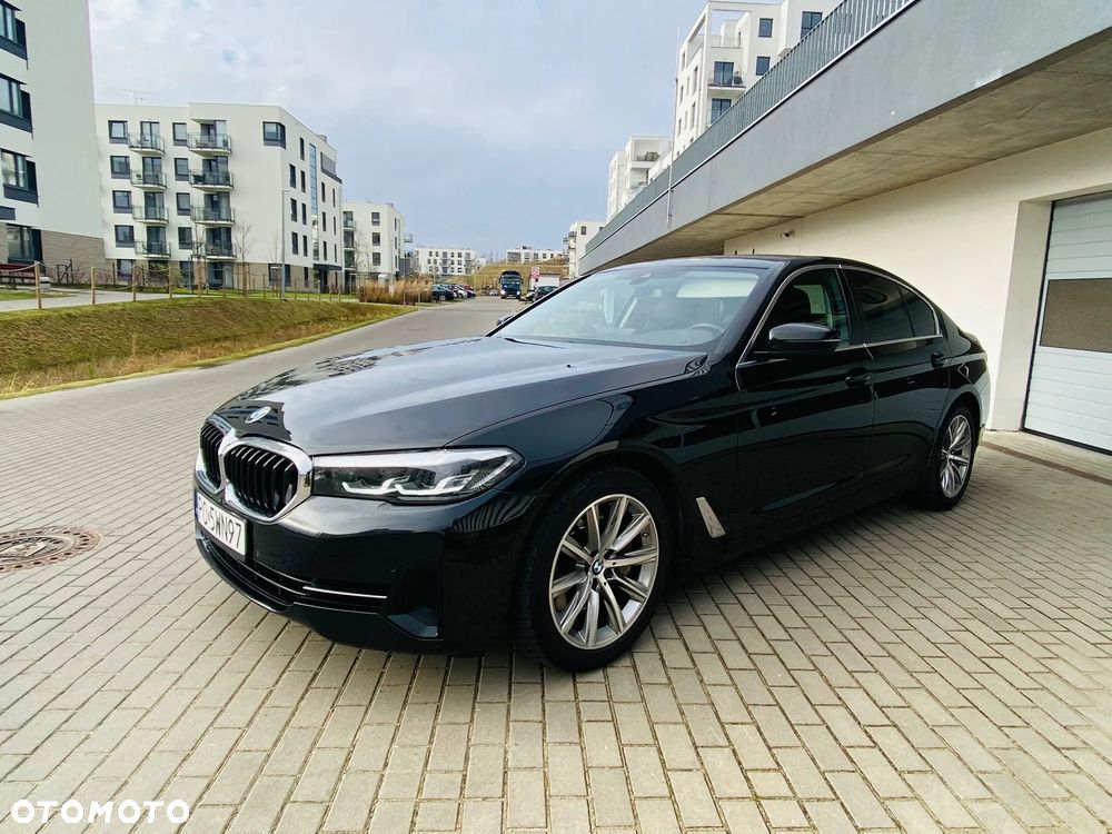 BMW Seria 5 530i xDrive - 9
