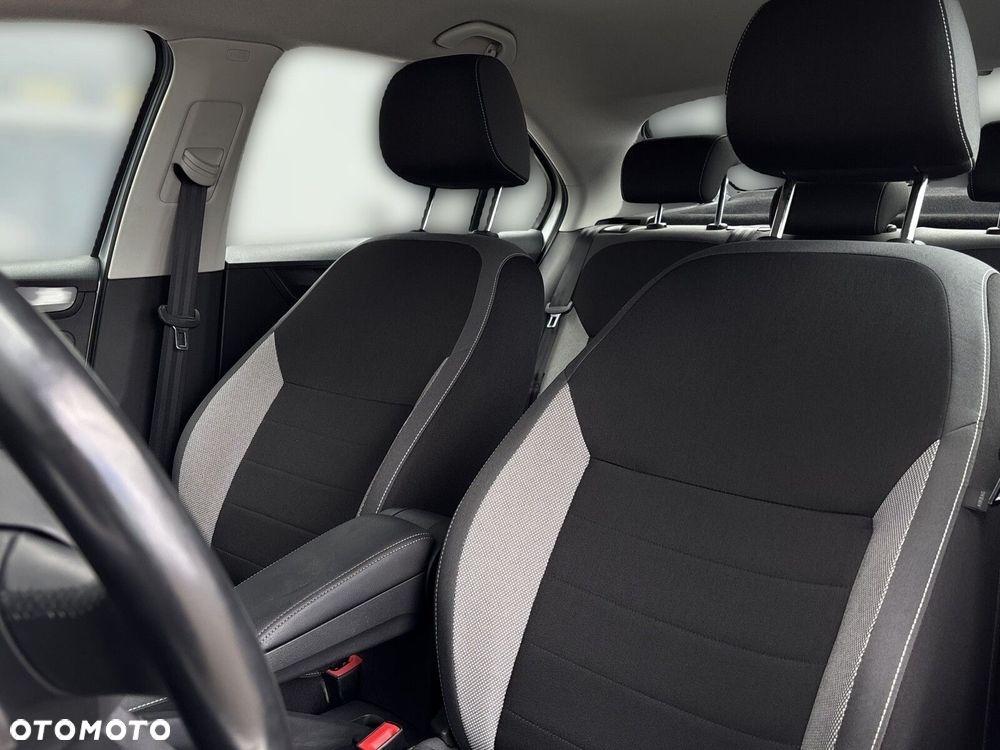 Skoda RAPID 1.0 TSI Ambition - 31