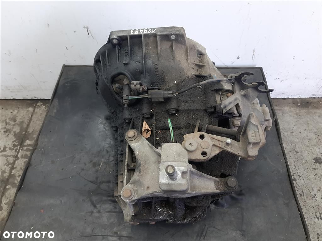 Skrzynia biegów Manualna Ford Focus MK1 1.8TDCI  KOD:2S4R7002PB 1998-2004R - 3
