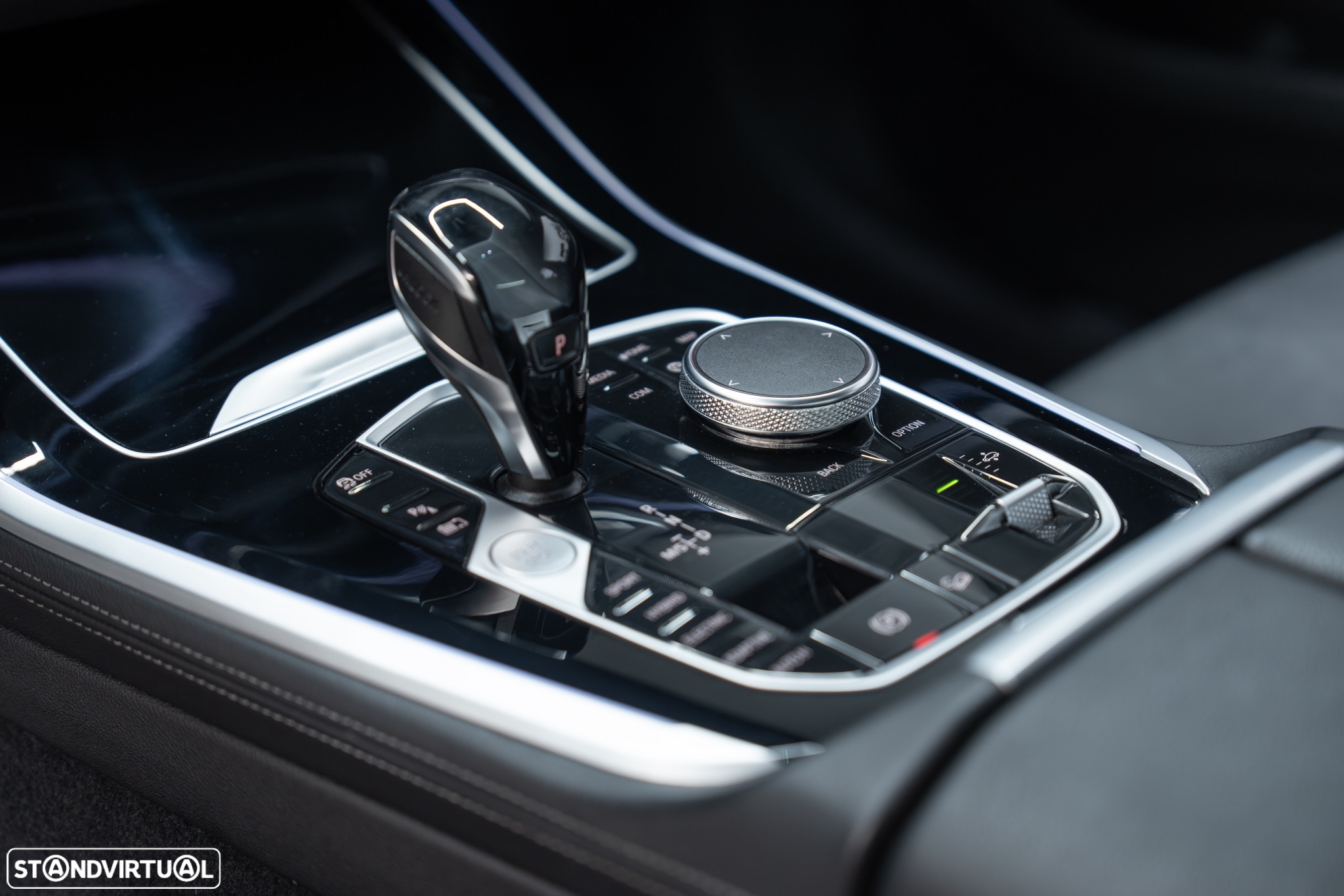 BMW X5 45 e xDrive Pack M - 14