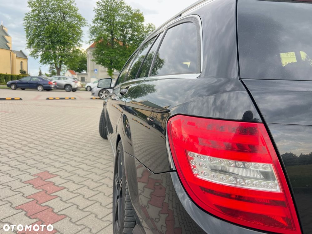 Mercedes-Benz Klasa C 220 (BlueTEC) d BlueEFFICIENCY Edition 7G-TRONIC Avantgarde - 16