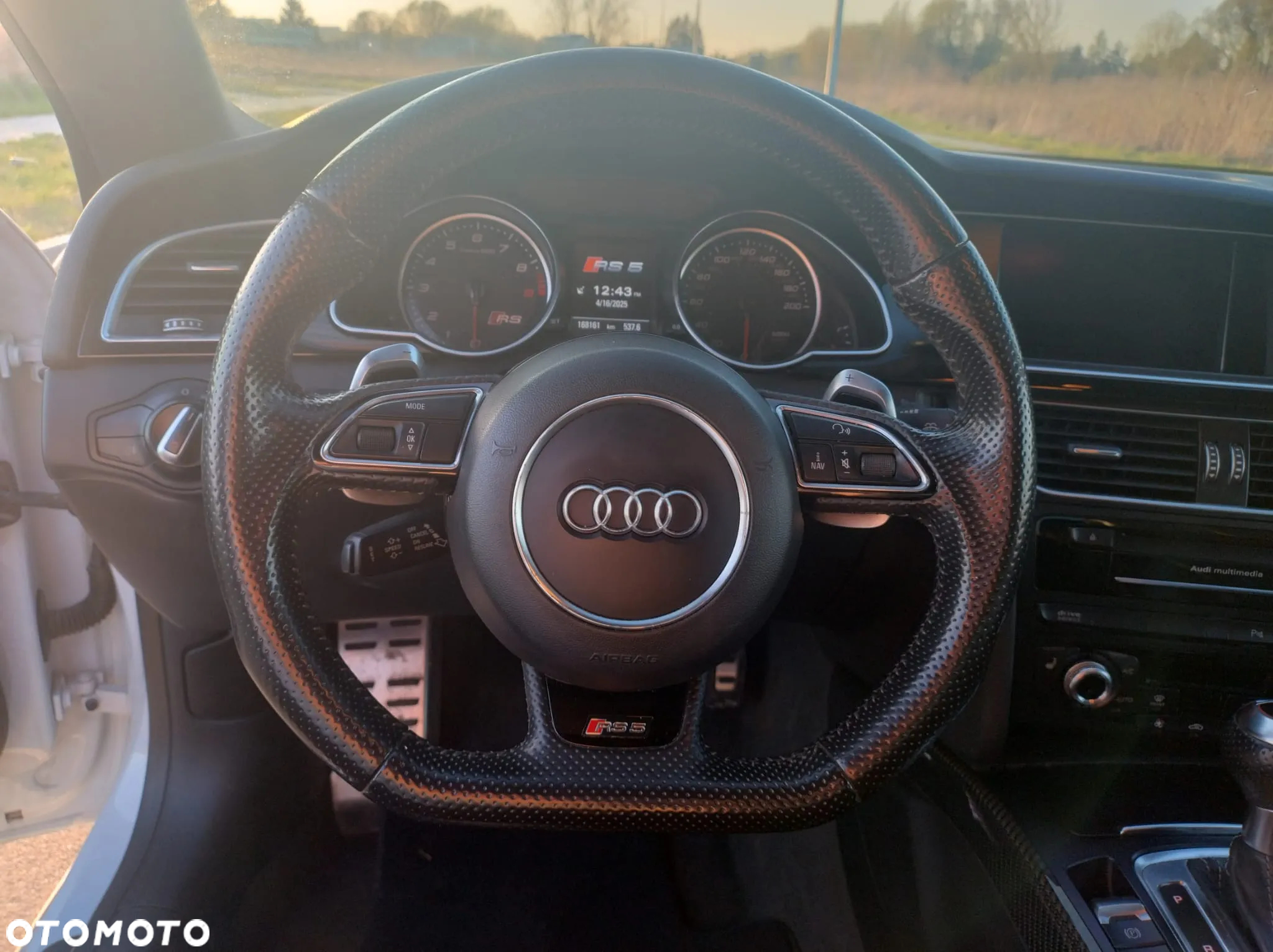 Audi RS5 Coupé Standard - 32