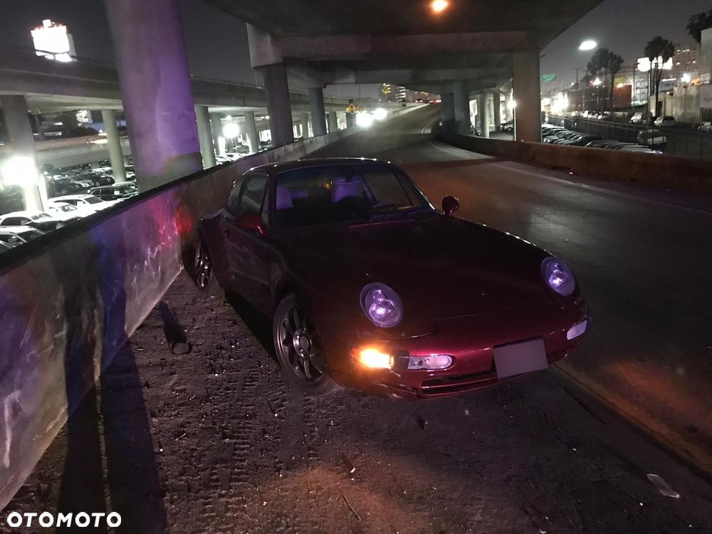 Porsche 911 Carrera - 13