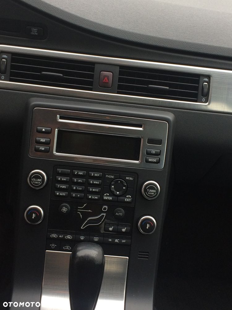 Volvo V70 - 3