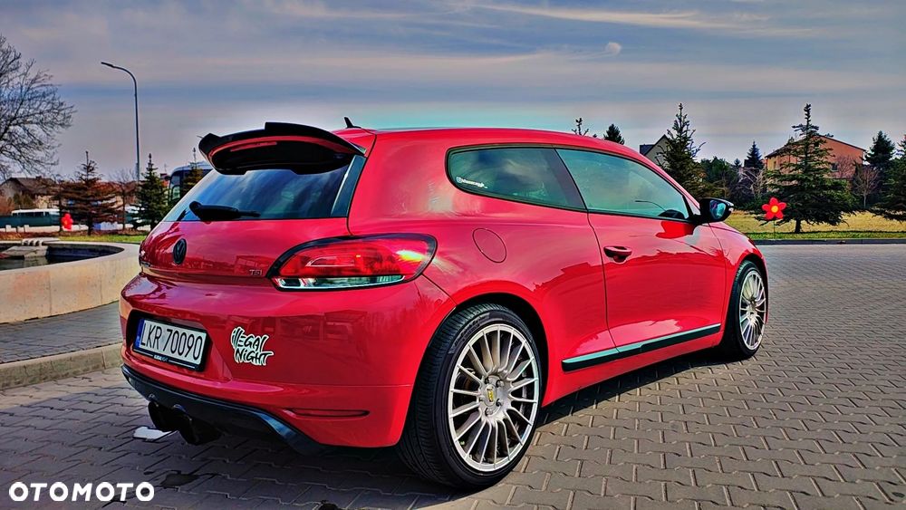 Volkswagen Scirocco 1.4 TSI DSG - 4