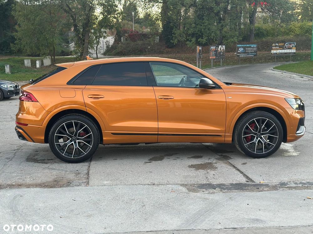 Audi Q8 - 12