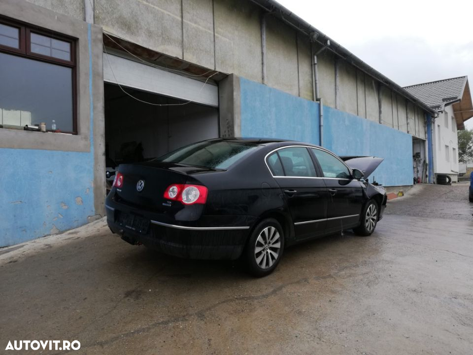 Dezmembrez piese VW Passat B6 1,6TDI CAY - 2