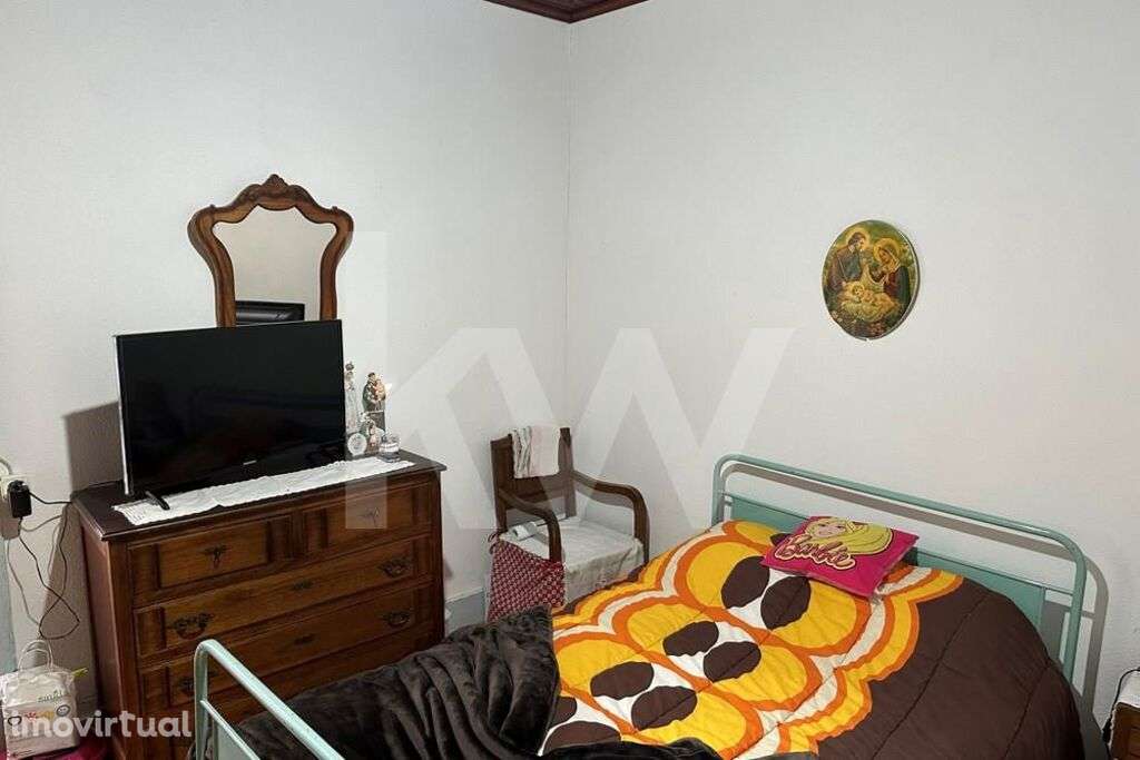 Casa 3 Andares | Rua Viriato Trágico | Avô - Grande imagem: 5/13