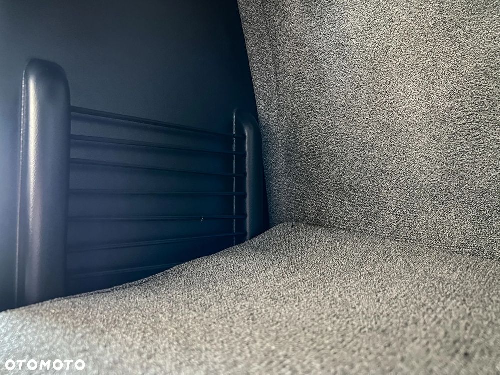 Iveco Daily Autolaweta od ręki ! VDI z kabiną sypialną - 35